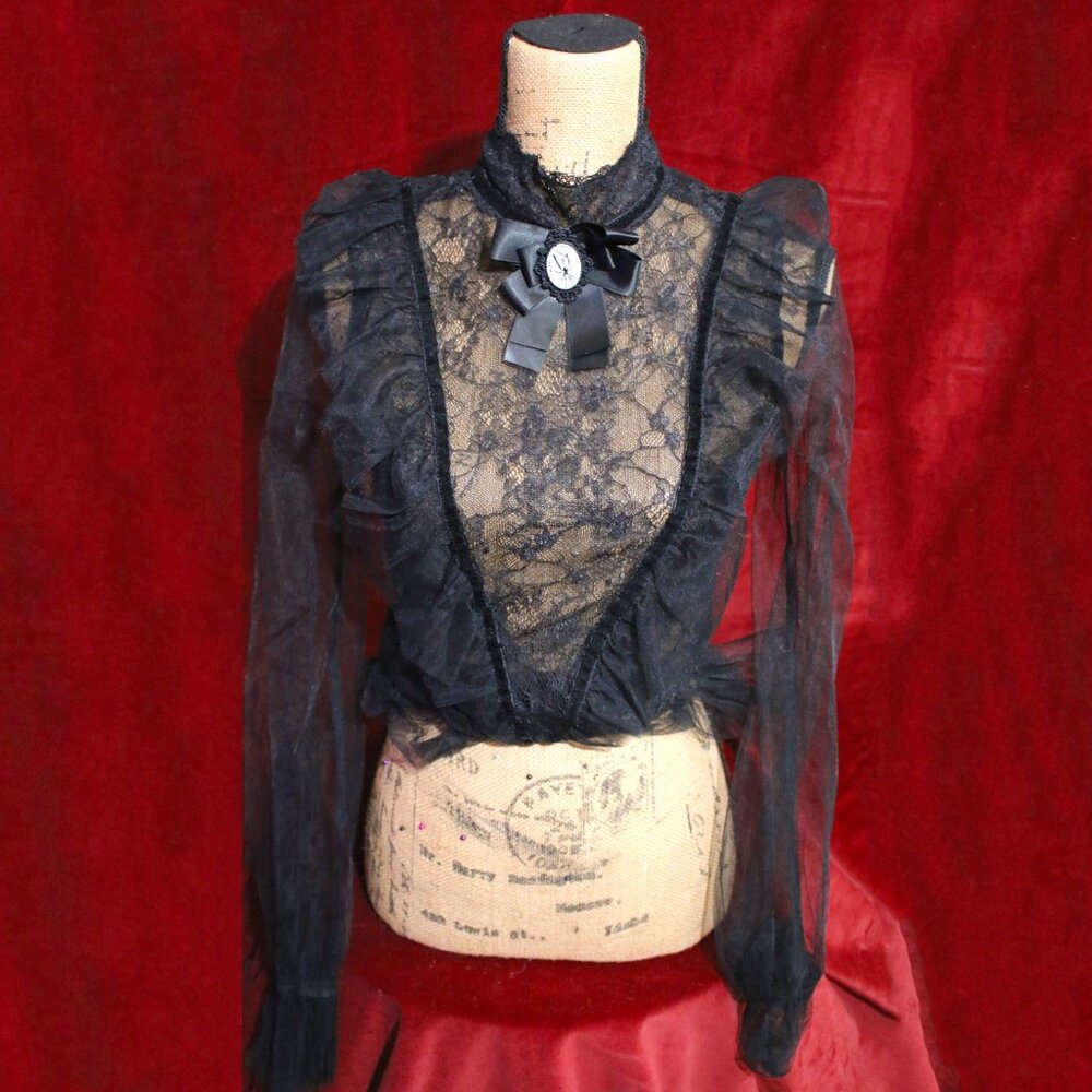 Widow Lace Long Sleeve Crop